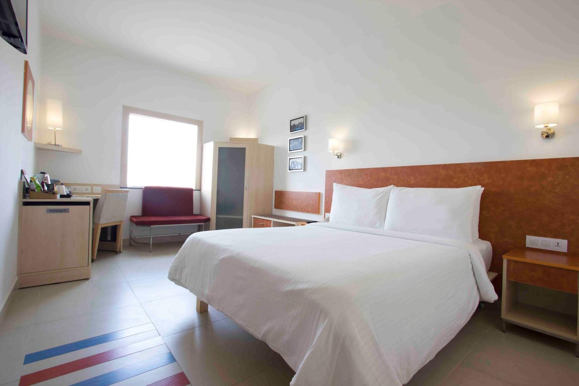 Kalyan Grand - A Business Hotel Vandalur Екстериор снимка