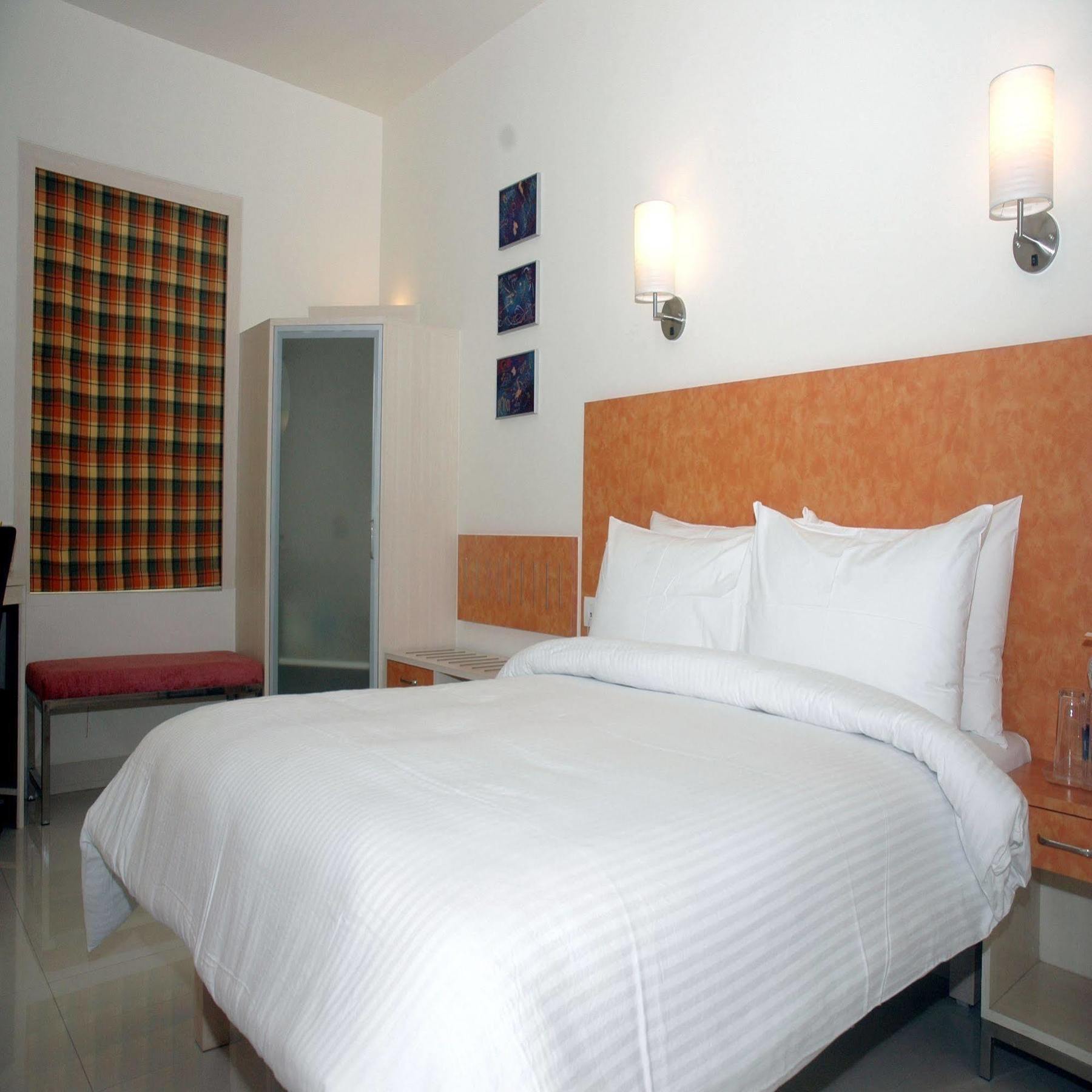 Kalyan Grand - A Business Hotel Vandalur Екстериор снимка
