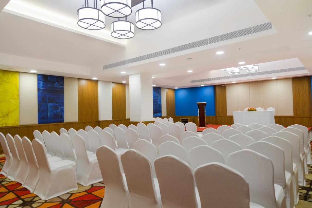 Kalyan Grand - A Business Hotel Vandalur Екстериор снимка