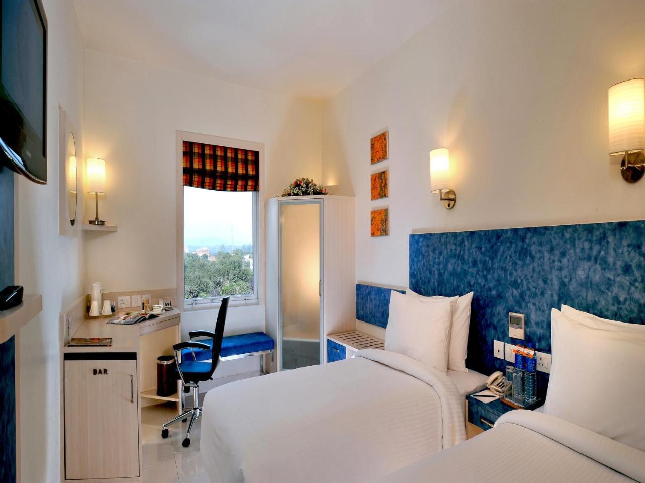 Kalyan Grand - A Business Hotel Vandalur Екстериор снимка